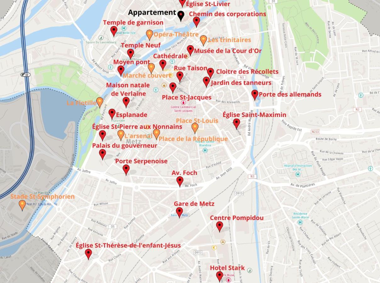Une Vue Les Pieds Dans L'Eau Metz Eksteriør billede